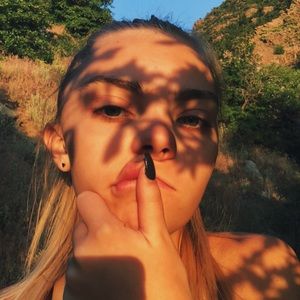 Meet your Posher, Maegan